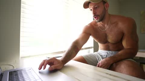 Snapshot of brucestryker chatting on 07-15-26, 03:06 onlyfans BRUCESTRYKER online show from 07-15-26, 03:06