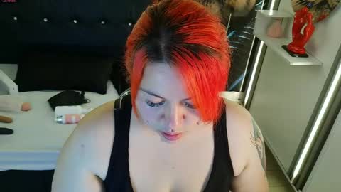 Bruja SCarlata online show from 04-30-26, 01:45