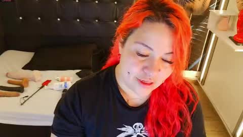 Bruja SCarlata online show from 05-02-26, 01:10