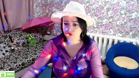 Snapshot of brunette7786 chatting on 01-04-25, 10:02 Julia online show from 01-04-25, 10:02