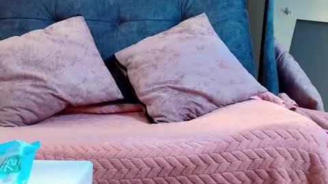 Snapshot of brunette_candyy_ chatting on 02-09-26, 12:42 Brunette online show from 02-09-26, 12:42