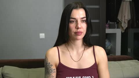 Snapshot of brunette_from_the_moon chatting on 01-18-25, 07:04 Alice online show from 01-18-25, 07:04