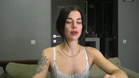 Snapshot of brunette_from_the_moon chatting on 02-16-25, 06:43 Alice online show from 02-16-25, 06:43
