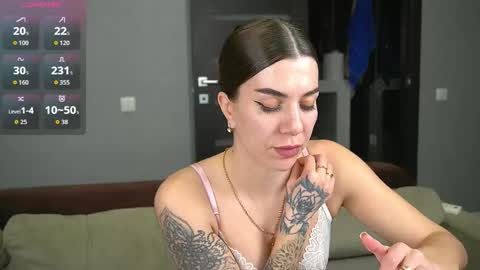 Snapshot of brunette_from_the_moon chatting on 02-05-26, 10:58 Alice online show from 02-05-26, 10:58