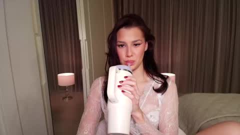 Snapshot of brunette_k chatting on 02-13-26, 04:47 Kristina online show from 02-13-26, 04:47