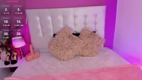 Snapshot of brunna_brownn chatting on 07-30-26, 11:53 Brunna online show from 07-30-26, 11:53