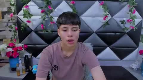 Snapshot of bruno_cruz chatting on 11-05-25, 02:22 Bruno Cruz online show from 11-05-25, 02:22