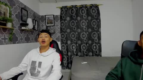 Snapshot of bruno_snow chatting on 09-12-25, 04:01 bruno_snow online show from 09-12-25, 04:01