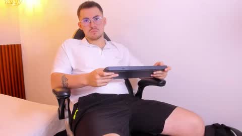 bruno_walkerr online show from 12-03-25, 12:14