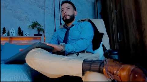 Andres Suarez online show from 12-11-24, 06:09