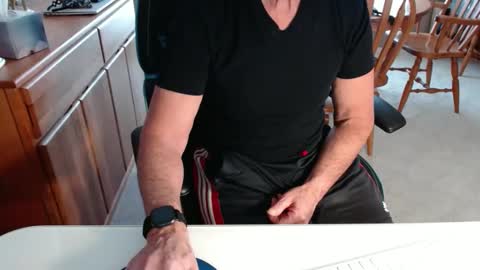 Brussells online show from 02-06-25, 06:13