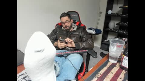 Snapshot of brutalmaster1983 chatting on 12-21-24, 06:09 BRUTALMASTER1983 online show from 12-21-24, 06:09