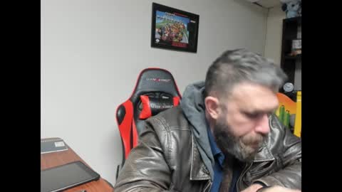 Snapshot of brutalmaster1983 chatting on 01-10-25, 06:09 BRUTALMASTER1983 online show from 01-10-25, 06:09