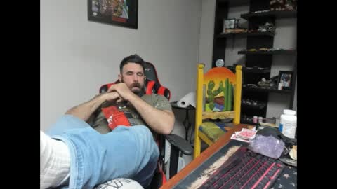 Snapshot of brutalmaster1983 chatting on 02-09-25, 06:01 BRUTALMASTER1983 online show from 02-09-25, 06:01