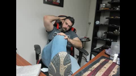 Snapshot of brutalmaster1983 chatting on 03-01-25, 08:31 BRUTALMASTER1983 online show from 03-01-25, 08:31