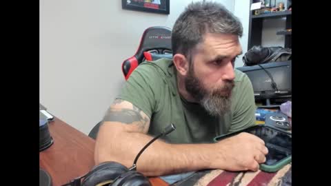 Snapshot of brutalmaster1983 chatting on 10-11-25, 04:33 BRUTALMASTER1983 online show from 10-11-25, 04:33
