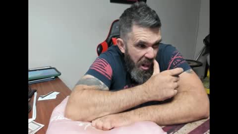 Snapshot of brutalmaster1983 chatting on 10-15-25, 06:19 BRUTALMASTER1983 online show from 10-15-25, 06:19