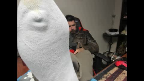 BRUTALMASTER1983 online show from 12-18-25, 06:52