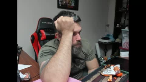 Snapshot of brutalmaster1983 chatting on 05-01-26, 06:34 BRUTALMASTER1983 online show from 05-01-26, 06:34