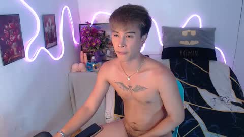 Snapshot of bryan_________ chatting on 10-02-25, 09:11 BRYAN  JEMY online show from 10-02-25, 09:11