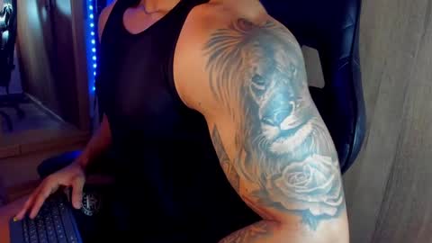 Snapshot of bryan_boy_ chatting on 12-03-24, 11:13 bryan online show from 12-03-24, 11:13