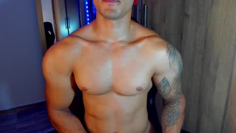 Snapshot of bryan_boy_ chatting on 01-09-25, 12:14 bryan online show from 01-09-25, 12:14