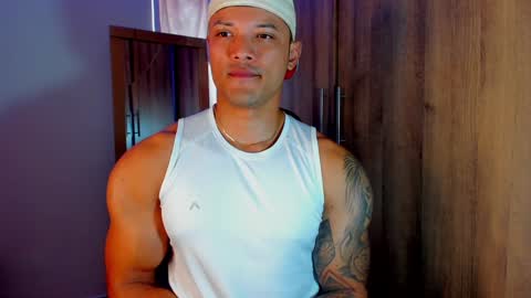 Snapshot of bryan_boy_ chatting on 01-25-25, 08:21 bryan online show from 01-25-25, 08:21