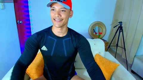 Snapshot of bryan_boy_ chatting on 04-02-26, 12:19 bryan online show from 04-02-26, 12:19