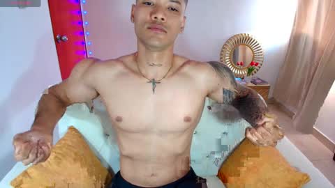 Snapshot of bryan_boy_ chatting on 04-02-26, 01:31 bryan online show from 04-02-26, 01:31