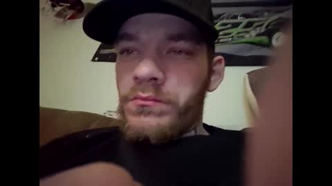 Snapshot of btown3095 chatting on 01-17-26, 06:40 btown3095 online show from 01-17-26, 06:40