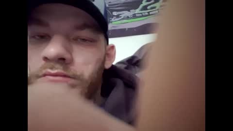 Snapshot of btown3095 chatting on 02-01-26, 04:27 btown3095 online show from 02-01-26, 04:27