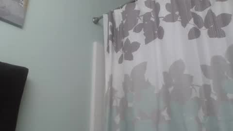 Snapshot of btownstud chatting on 02-19-25, 05:27 btownstud online show from 02-19-25, 05:27