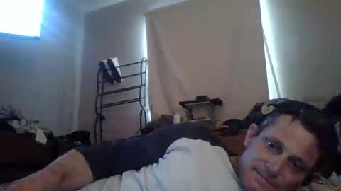 Snapshot of btownstud chatting on 10-04-25, 10:52 btownstud online show from 10-04-25, 10:52