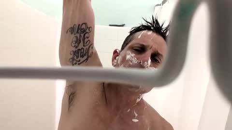 Snapshot of btownstud chatting on 12-14-25, 05:46 btownstud online show from 12-14-25, 05:46