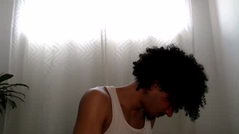 Snapshot of btwimlaurence chatting on 07-29-26, 03:32 Laurence online show from 07-29-26, 03:32