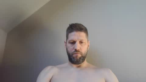 Snapshot of bubblebee1982 chatting on 03-18-26, 09:45 bubblebee1982 online show from 03-18-26, 09:45