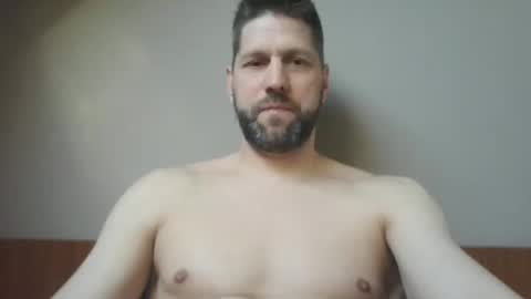 Snapshot of bubblebee1982 chatting on 03-20-26, 03:06 bubblebee1982 online show from 03-20-26, 03:06