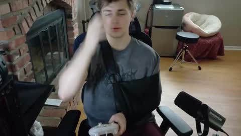 BubblebuttBdn online show from 04-22-26, 07:04