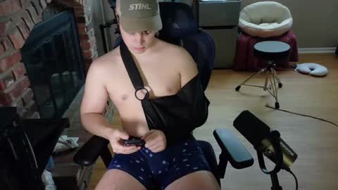 BubblebuttBdn online show from 04-29-26, 09:21