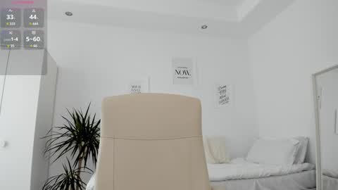 Snapshot of bubbledoll7 chatting on 01-04-25, 08:17 bubbledoll7 online show from 01-04-25, 08:17