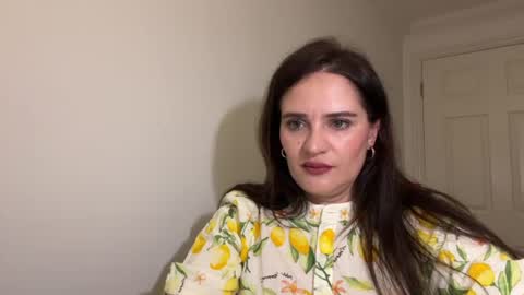 Snapshot of bubblegumfairy_ chatting on 06-19-26, 09:51 Anna online show from 06-19-26, 09:51