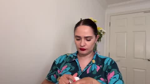 Snapshot of bubblegumfairy_ chatting on 07-12-26, 05:37 Anna online show from 07-12-26, 05:37