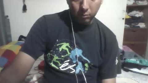Snapshot of bucaramangahombre chatting on 12-23-25, 06:00 bucaramangahombre online show from 12-23-25, 06:00