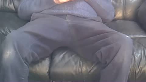 Snapshot of buckey12 chatting on 01-12-25, 02:41 buckey12 online show from 01-12-25, 02:41