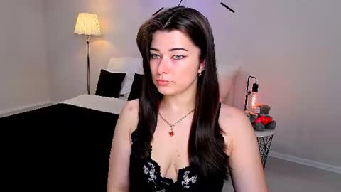 Snapshot of buckssbunny chatting on 06-23-26, 12:25 Ari online show from 06-23-26, 12:25