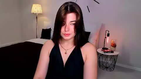 Snapshot of buckssbunny chatting on 07-07-26, 01:59 Ari online show from 07-07-26, 01:59