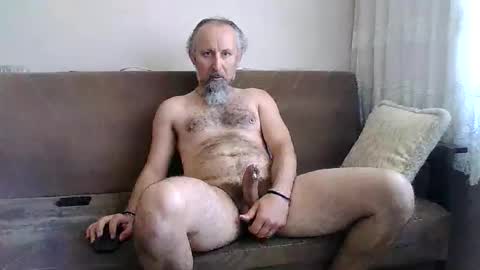 Snapshot of buckwessle chatting on 06-11-26, 12:03 Buck Wessle online show from 06-11-26, 12:03