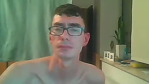 Snapshot of buddea chatting on 10-29-25, 01:19 buddea online show from 10-29-25, 01:19