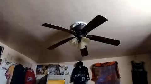 Snapshot of buddylovex chatting on 02-11-26, 04:39 buddylovex online show from 02-11-26, 04:39