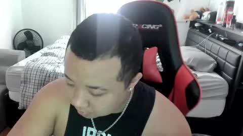 buffsexyman24 online show from 03-04-25, 06:50